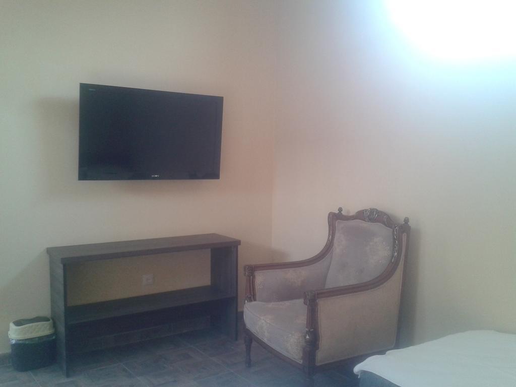Maxim Mini Hotel บาทูมิ ห้อง รูปภาพ